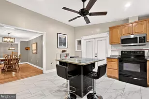 7920 Freehollow Dr, Falls Church, VA 22042 - Photo 12