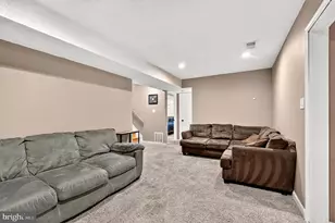 7920 Freehollow Dr, Falls Church, VA 22042 - Photo 24