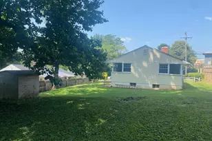 3137 Graham Rd, Falls Church, VA 22042 - Photo 8