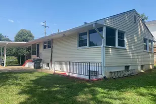 3137 Graham Rd, Falls Church, VA 22042 - Photo 10