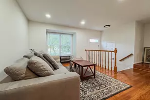 5938 Wild Brook Ct, Centreville, VA 20121 - Photo 4