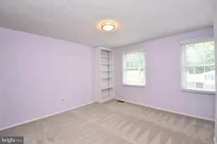 8017 Diving Cliff Ln, Springfield, VA 22153 - Photo 24