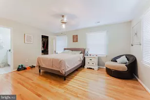 8001 Bethelen Woods Ln, Springfield, VA 22153 - Photo 8