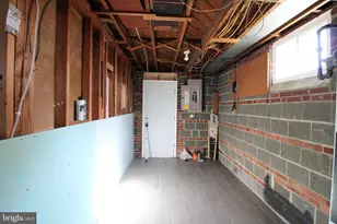 5204 Queensberry Ave, Springfield, VA 22151 - Photo 12