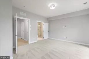 3117 Sundrops Ct, Fairfax, VA 22031 - Photo 6
