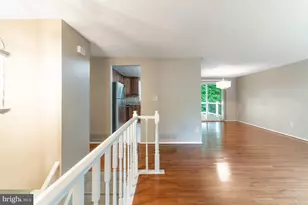 5906 Oak Leather Dr, Burke, VA 22015 - Photo 6