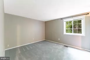 5906 Oak Leather Dr, Burke, VA 22015 - Photo 14