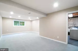 5906 Oak Leather Dr, Burke, VA 22015 - Photo 28
