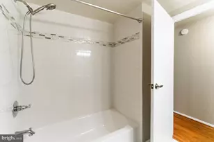 5906 Oak Leather Dr, Burke, VA 22015 - Photo 24