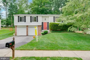 5906 Oak Leather Dr, Burke, VA 22015 - Photo 2