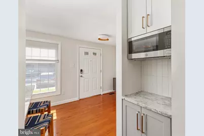 10927 Harpers Square Court, Reston, VA 20191 - Photo 8