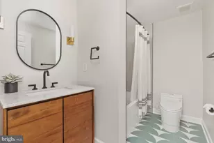 10927 Harpers Square Ct, Reston, VA 20191 - Photo 24