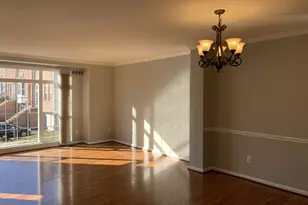 3384 Governors Crest Ct, Alexandria, VA 22310 - Photo 8