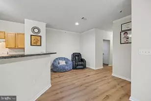 5172 William Colin Ct, Centreville, VA 20120 - Photo 4