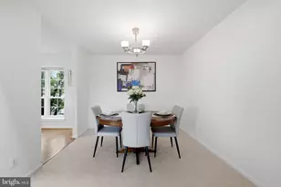 6605 Jupiter Hills Cir, Alexandria, VA 22312 - Photo 4