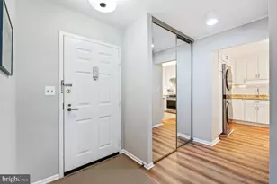5902 Mt Eagle Dr, Alexandria, VA 22303 - Photo 4