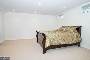 9910 E Hill Dr, Lorton, VA 22079 - Photo 14