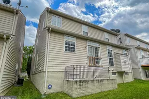 9910 E Hill Dr, Lorton, VA 22079 - Photo 16