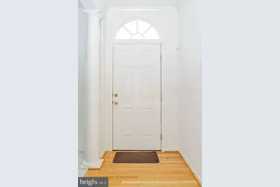 9910 East Hill Drive, Lorton, VA 22079 - Photo 4