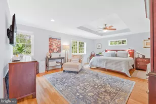 8122 Birnam Wood Dr, McLean, VA 22102 - Photo 10