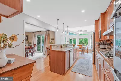 8122 Birnam Wood Drive, McLean, VA 22102 - Photo 6