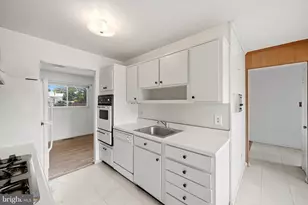 6426 Deepford St, Springfield, VA 22150 - Photo 4