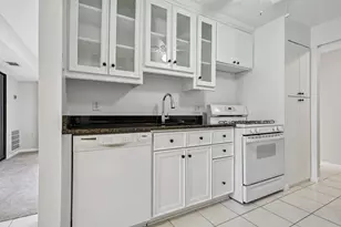 2854 Dover Ln, Falls Church, VA 22042 - Photo 12