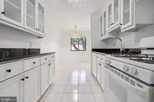 2854 Dover Ln, Falls Church, VA 22042 - Photo 10