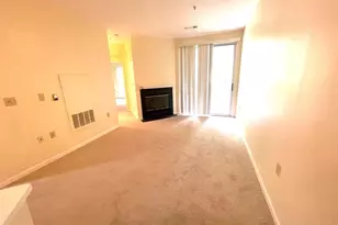 2203 Westcourt Ln, Herndon, VA 20170 - Photo 8