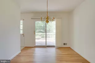 203 Locust St SW, Vienna, VA 22180 - Photo 8