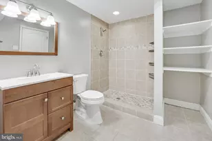 6811 Lemon Rd, McLean, VA 22101 - Photo 38