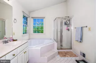 12952 Old Plains Rd, Fairfax, VA 22033 - Photo 24