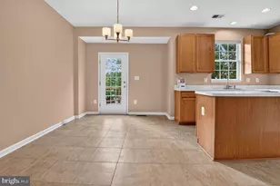 13225 Rolling Plains Ct, Herndon, VA 20171 - Photo 12