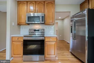 5844 Banning Pl, Burke, VA 22015 - Photo 16