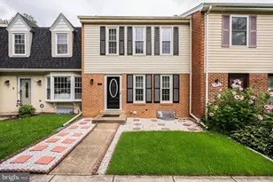 5844 Banning Pl, Burke, VA 22015 - Photo 1
