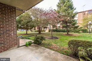 9705 Kings Crown Ct, Fairfax, VA 22031 - Photo 1