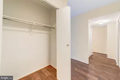 9705 Kings Crown Court #002, Fairfax, VA 22031 - Photo 8