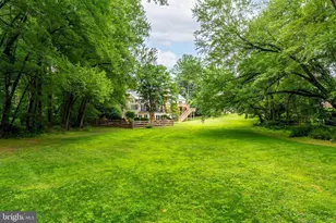 8424 Holly Leaf Dr, McLean, VA 22102 - Photo 32