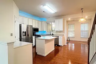 13129 Park Crescent Cir, Herndon, VA 20171 - Photo 8