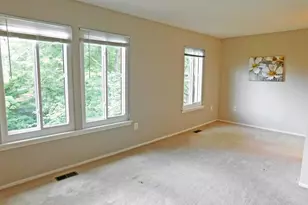 10315 Cherry View Ct, Oakton, VA 22124 - Photo 10