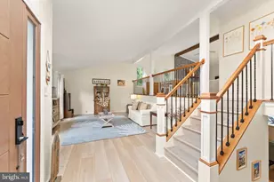10854 Meadowland Dr, Oakton, VA 22124 - Photo 8