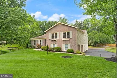 10854 Meadowland Drive, Oakton, VA 22124 - Photo 2