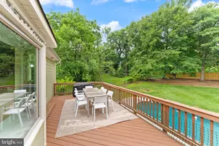10854 Meadowland Dr, Oakton, VA 22124 - Photo 54