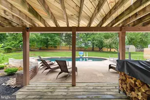 10854 Meadowland Dr, Oakton, VA 22124 - Photo 58