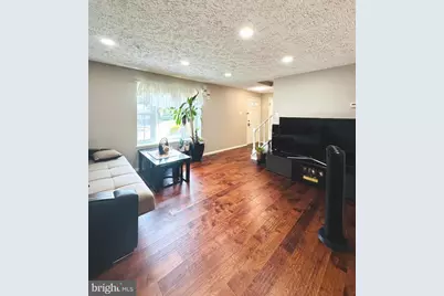 8201 Terra Grande Avenue, Springfield, VA 22153 - Photo 2