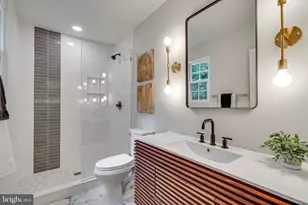 5104 Spring Rock Ct, Fairfax, VA 22032 - Photo 20