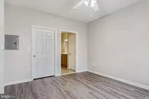 12949 Centre Park Cir, Herndon, VA 20171 - Photo 10