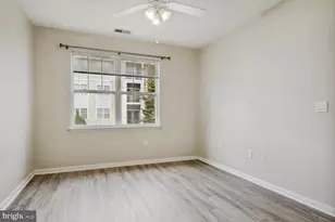 12949 Centre Park Cir, Herndon, VA 20171 - Photo 8