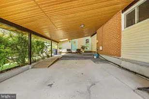 8801 Camden St, Alexandria, VA 22308 - Photo 6