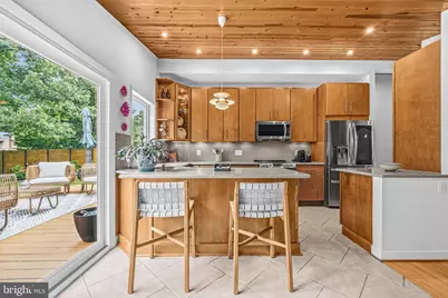 8801 Camden Street, Alexandria, VA 22308 - Photo 16